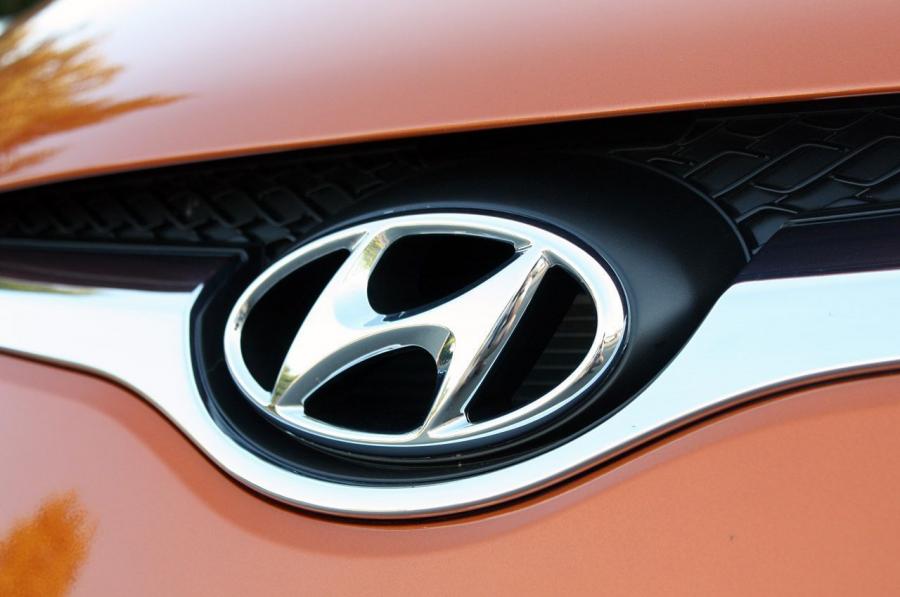  Hyundai Veloster 2011 года  (фото 99 из 184)